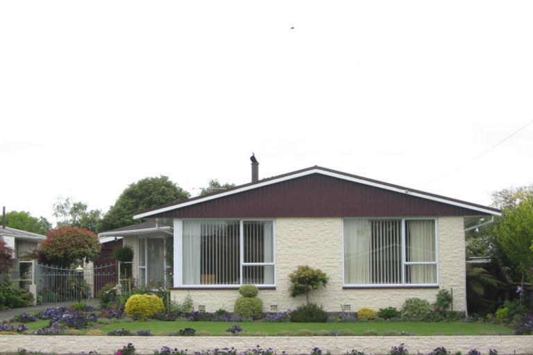 Photo of property in 126 Grimseys Road, Redwood, Christchurch, 8051