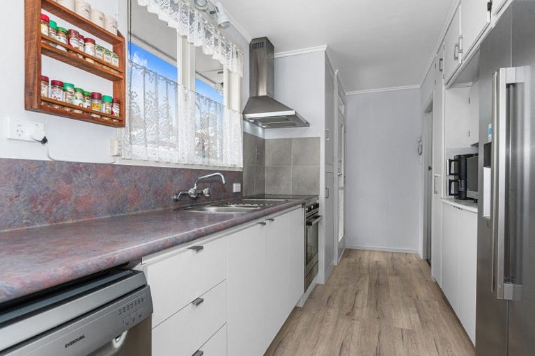 Photo of property in 14 Erin Street, Tikipunga, Whangarei, 0112