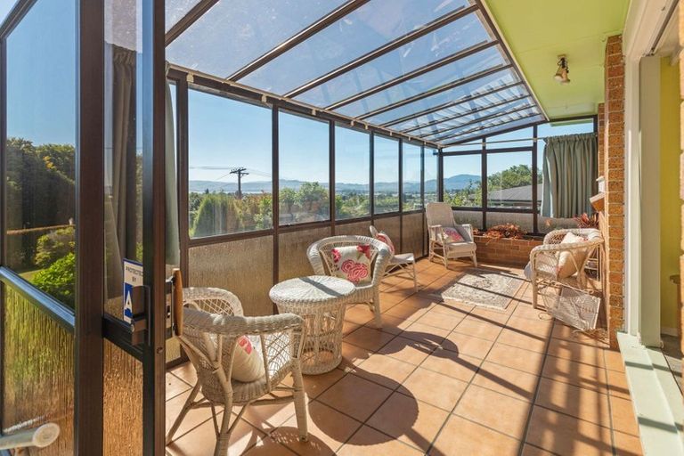 Photo of property in 54 Island View Road, Western Heights, Rotorua, 3015