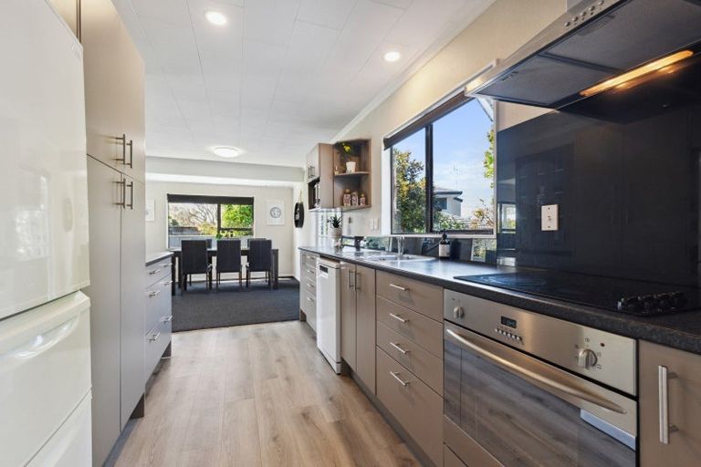 Photo of property in 9 Erin Street, Hawera, 4610