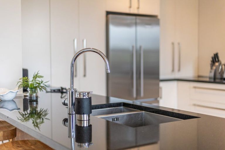 Photo of property in 89a Beach Haven Road, Beach Haven, Auckland, 0626