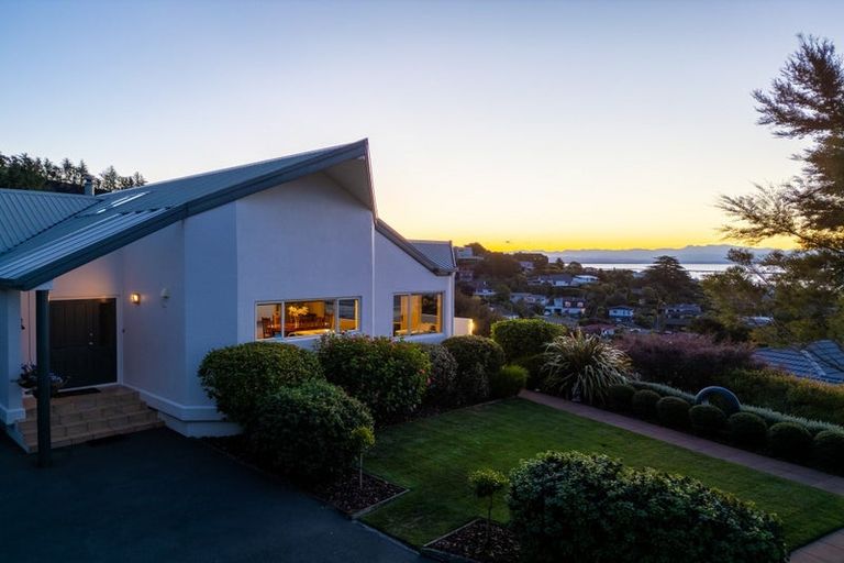 Photo of property in 18 Ledbury Road, Atawhai, Nelson, 7010