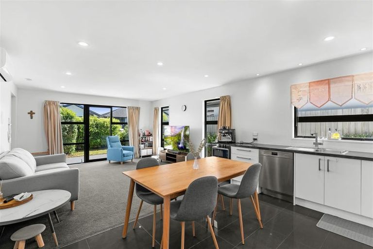 Photo of property in 8 Capil Court, Halswell, Christchurch, 8025