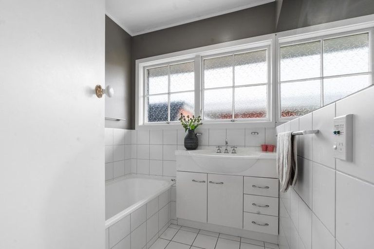 Photo of property in 8 Clements Crescent, Queenwood, Hamilton, 3210