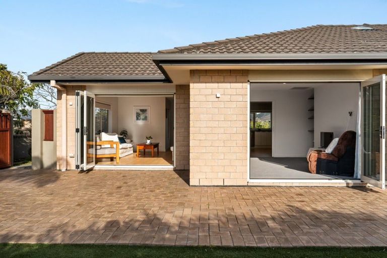 Photo of property in 2 Aranui Drive, Papamoa Beach, Papamoa, 3118