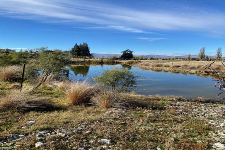 Photo of property in 14 Little Orchard Way, Wanaka, 9382