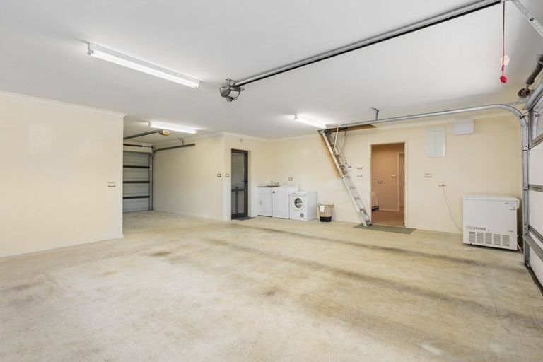 Photo of property in 114 Vaughans Road, Long Bay, Albany, 0792