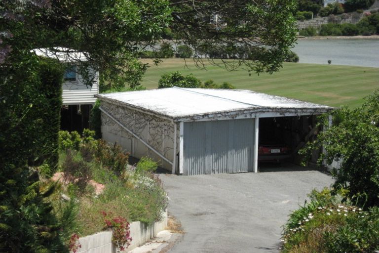 Photo of property in 15 Balmoral Lane, Redcliffs, Christchurch, 8081