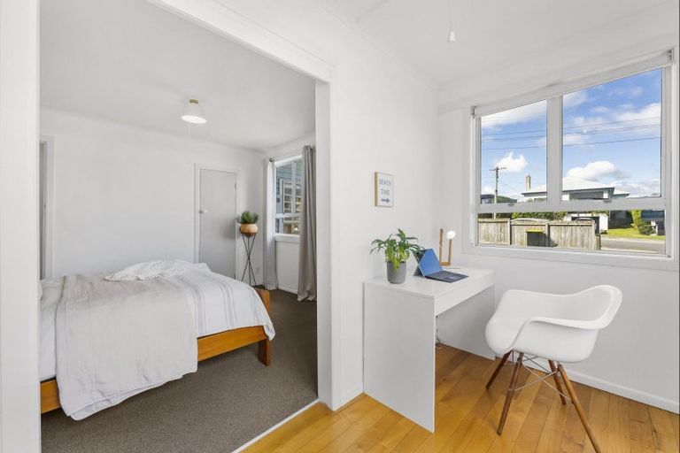 Photo of property in 9 Grove Avenue, Mount Maunganui, 3116