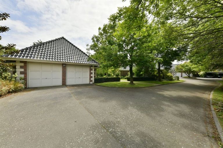 Photo of property in 5 Golden Elm Lane, Upper Riccarton, Christchurch, 8041