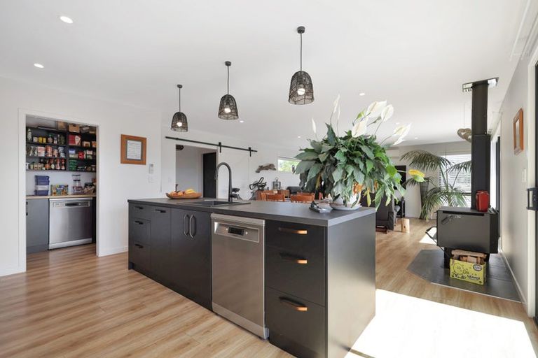 Photo of property in 75 Tarbottons Road, Tinwald, Ashburton, 7700