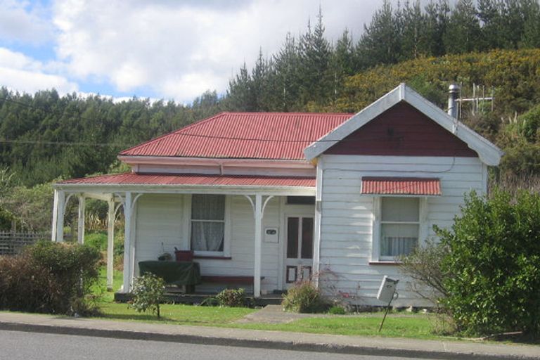 Photo of property in 47 George Street, Hikurangi, 0114