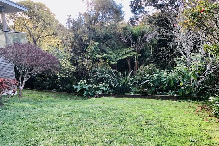 Photo of property in 15 Beacon Avenue, Campbells Bay, Auckland, 0630