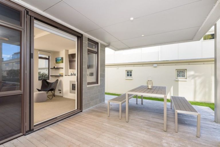 Photo of property in Vivaldi Apartments, 5/48 Marine Parade, Mount Maunganui, 3116
