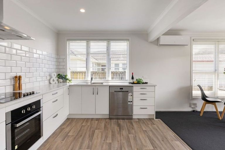 Photo of property in 83 Heath Street, St Andrews, Hamilton, 3200