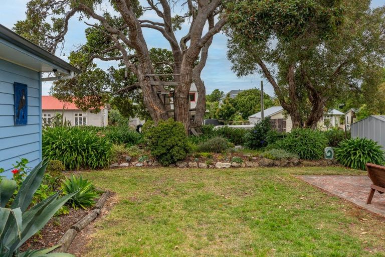 Photo of property in 1 Grange Road North, Haumoana, 4102