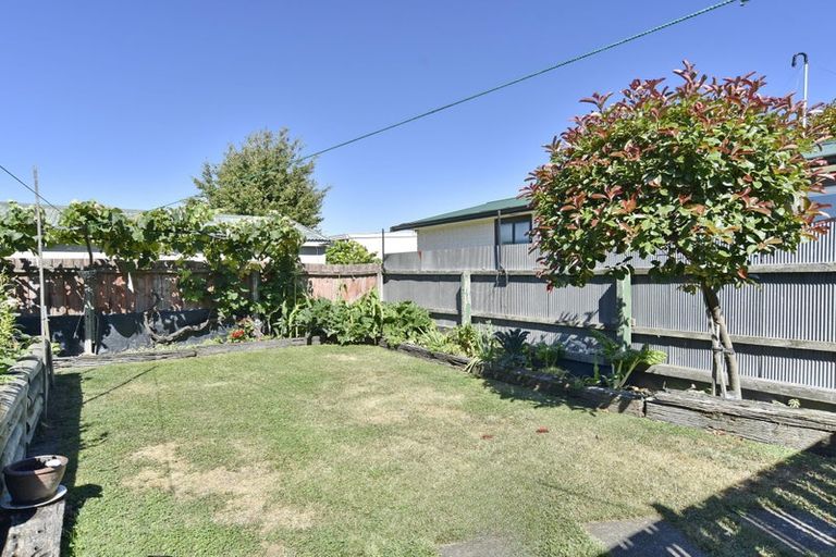Photo of property in 1/17 Frensham Crescent, Woolston, Christchurch, 8062