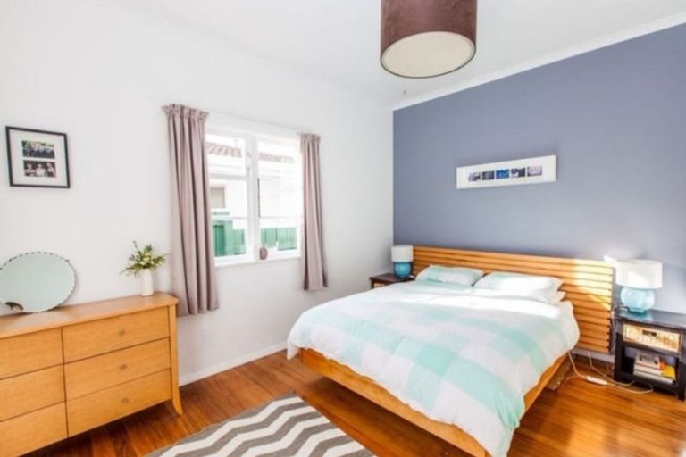 Photo of property in 31 Vincent Street, Waterloo, Lower Hutt, 5011