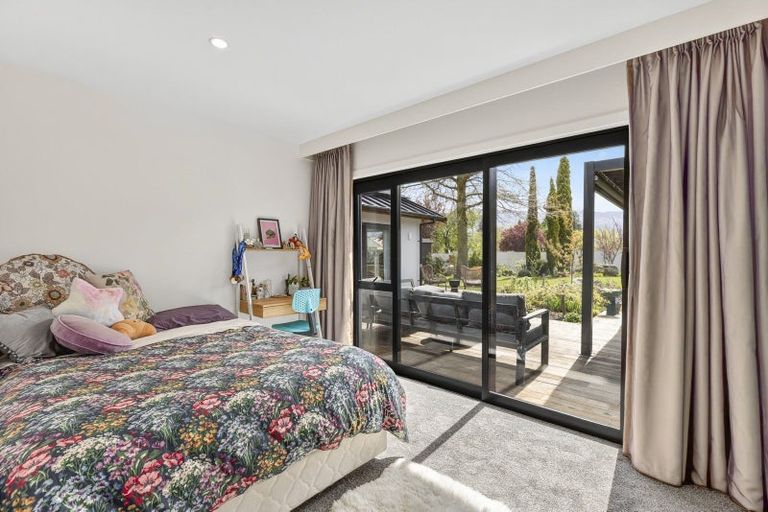 Photo of property in 60 Neplusultra Street, Cromwell, 9310