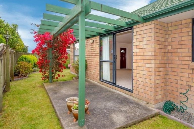 Photo of property in 54a Arawhata Road, Paraparaumu, 5032