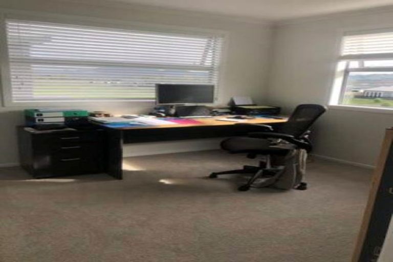 Photo of property in 5 Moko Lane, Papamoa, 3118