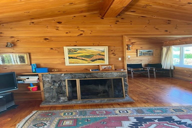 Photo of property in 12 Nisbet Terrace, Kinloch, Taupo, 3377