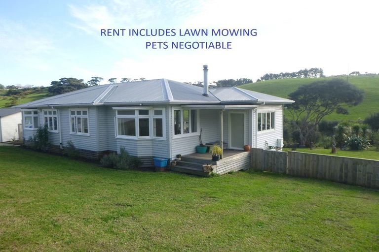 Photo of property in 32 Taiapa Road, Muriwai, Waimauku, 0881