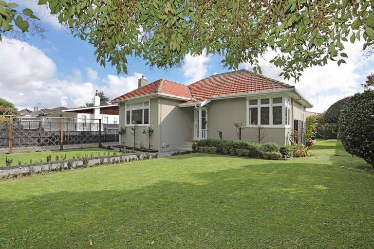 Photo of property in 66 Manawatu Street, Hokowhitu, Palmerston North, 4410