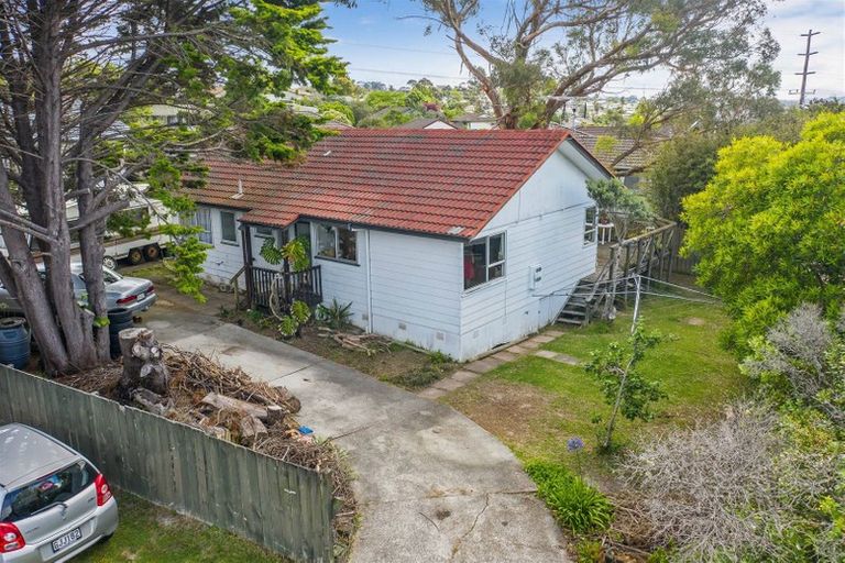 Photo of property in 3 Sabana Place, Unsworth Heights, Auckland, 0632