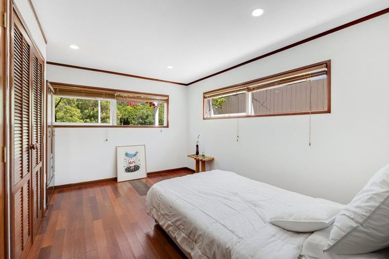 Photo of property in 42 Rawene Road, Birkenhead, Auckland, 0626