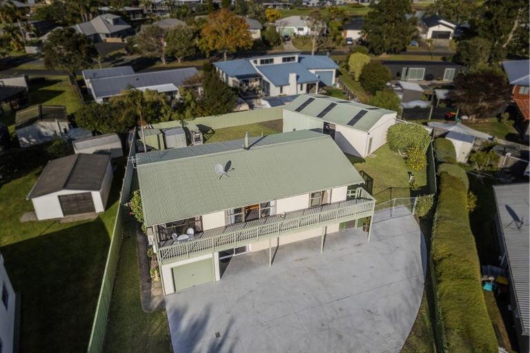 Photo of property in 7 Hicks Place, Cooks Beach, Whitianga, 3591