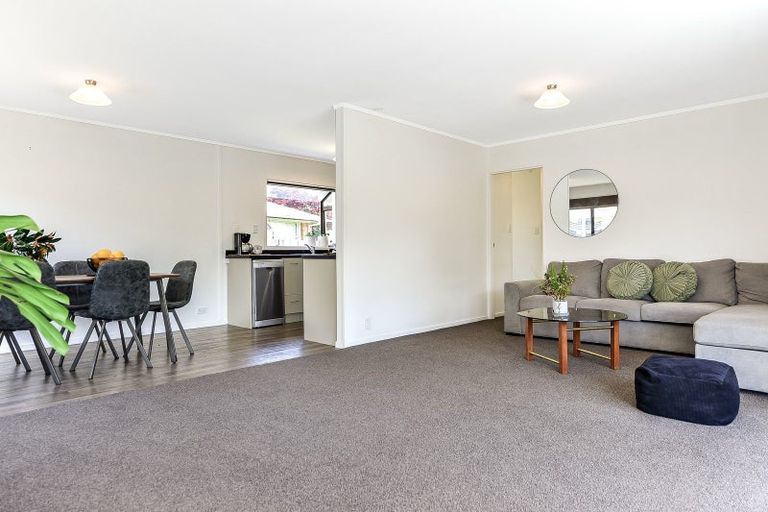 Photo of property in 4a Saint Lukes Place, Bader, Hamilton, 3206