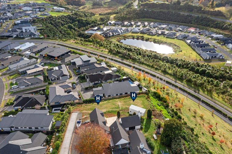 Photo of property in 92 Puhirake Crescent, Pyes Pa, Tauranga, 3112