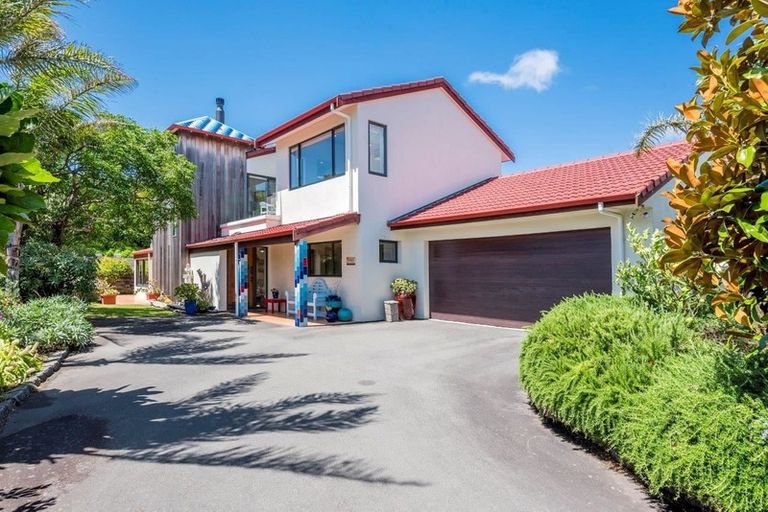 Photo of property in 7 Taiata Street, Waikanae Beach, Waikanae, 5036