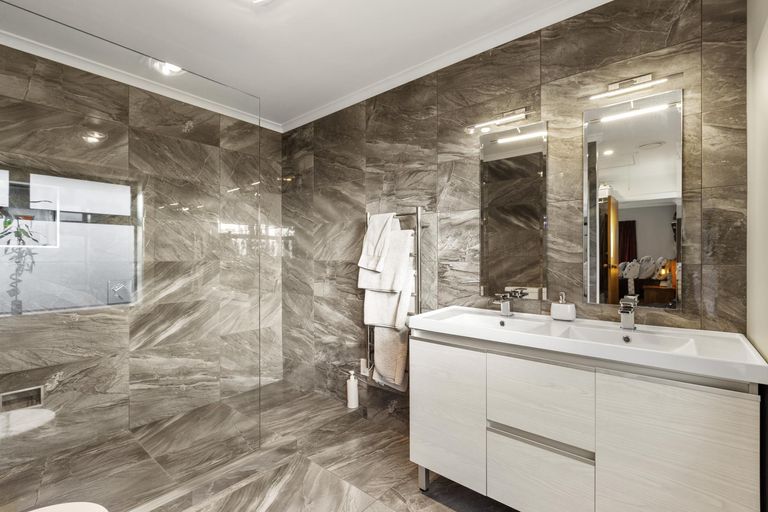 Photo of property in 10 Upper Wainui Road, Raglan, 3297