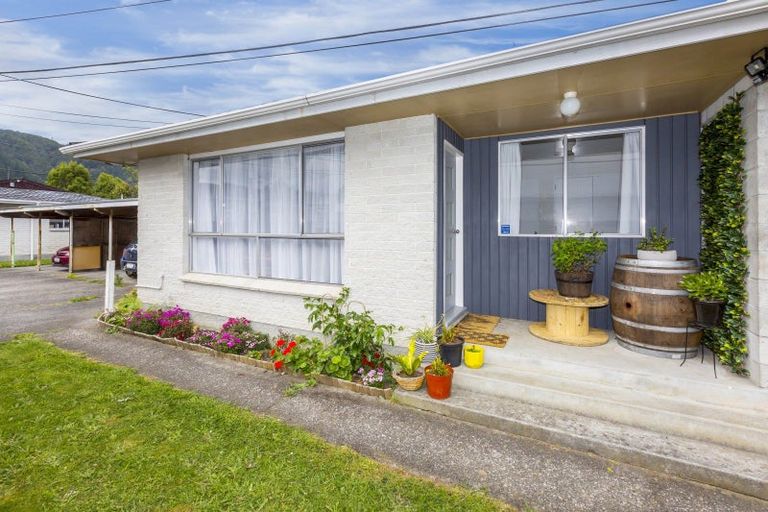 Photo of property in 3/12 Wilford Street, Wallaceville, Upper Hutt, 5018