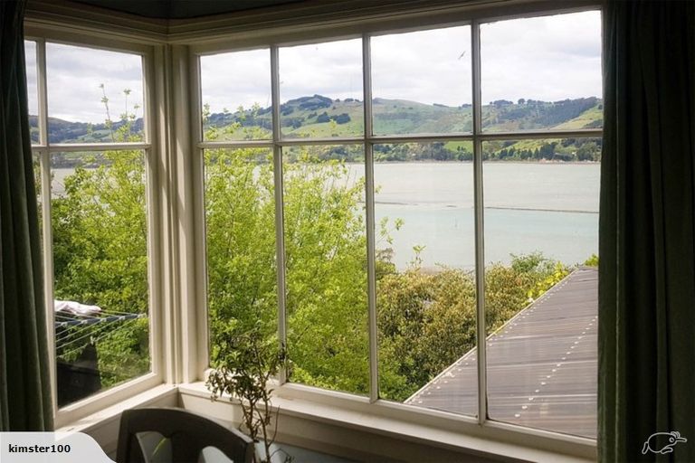 Photo of property in 36 Adderley Terrace, Ravensbourne, Dunedin, 9022