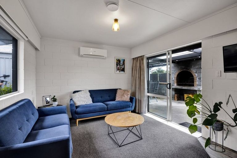 Photo of property in 4 Douglas Street, Hawera, 4610