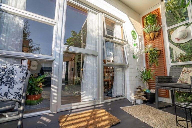 Photo of property in 2/21 Macmaster Street, Richmond, Invercargill, 9810