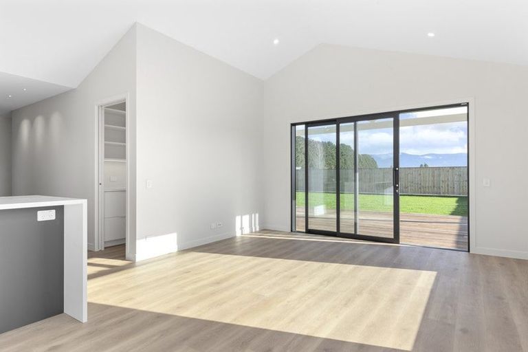 Photo of property in 37 Cotterville Crescent, Greytown, 5712