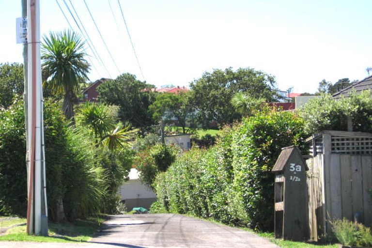 Photo of property in 3a Dallinghoe Crescent, Milford, Auckland, 0620