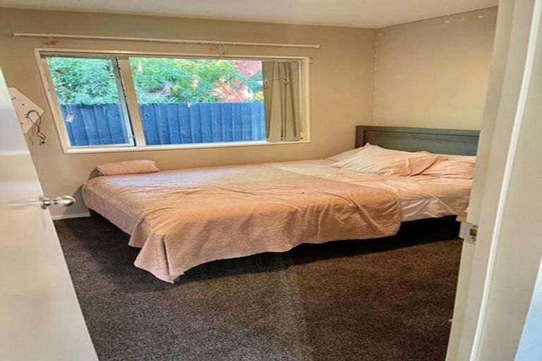 Photo of property in 21 Sutton Place, Dallington, Christchurch, 8061