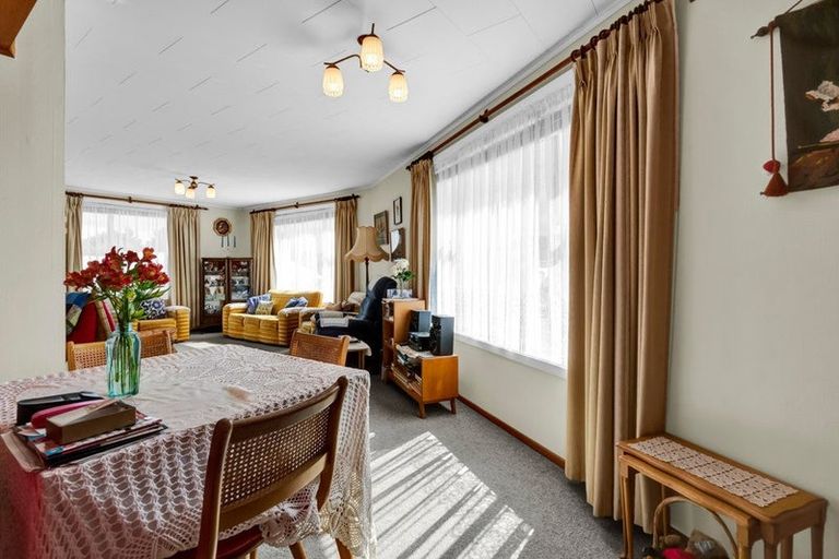 Photo of property in 2/4 Standish Street, New Plymouth, 4310