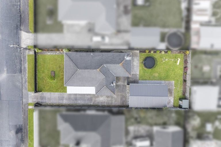 Photo of property in 5 Dunn Street, Wainuiomata, Lower Hutt, 5014