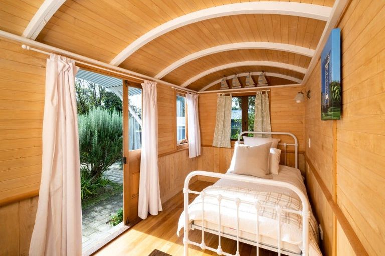 Photo of property in 331 Clifton Road, Te Awanga, 4102