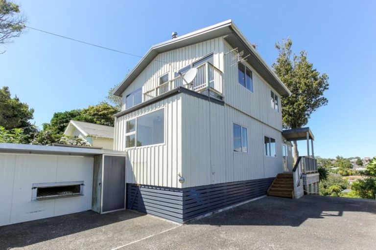 Photo of property in 22 Downe Street, New Plymouth, 4310