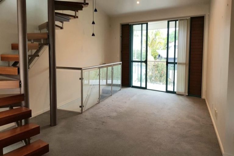 Photo of property in 2/7 Dent Street, Whangarei, 0110