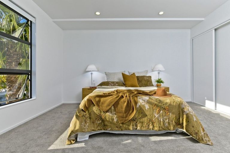 Photo of property in 17/40 Scarlet Oak Drive, Schnapper Rock, Auckland, 0632