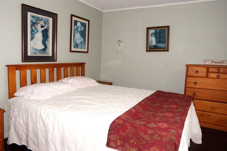 Photo of property in 14 Humphrey Street, Marton, 4710