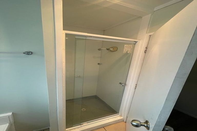 Photo of property in 9 Hamblyn Place, Ranui, Auckland, 0612